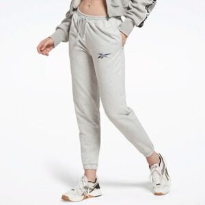 Reebok Modern Safari Joggers Slim fit Light Grey S